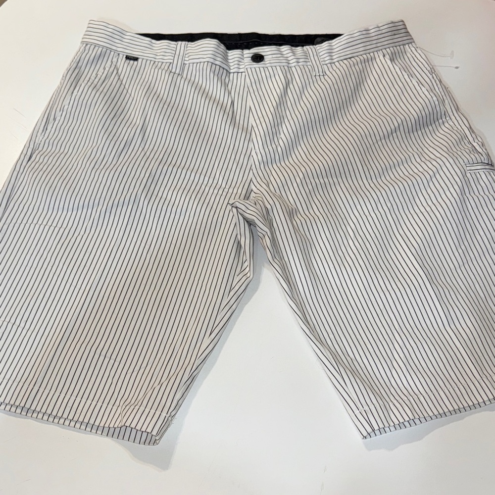 Men’s Fox Racing White and Black Pinstriped‎ Shorts Size 38
